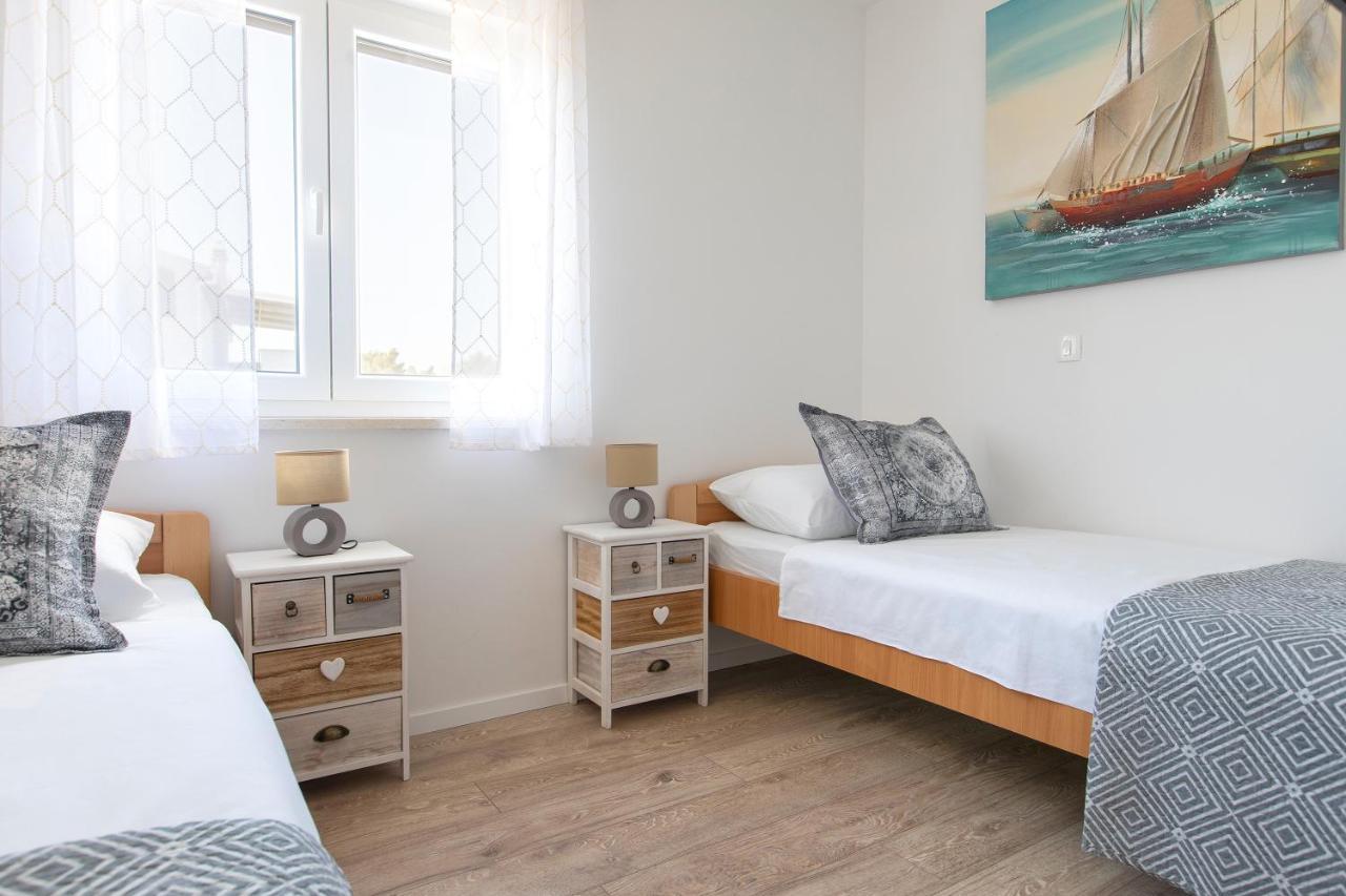 Sunny Island Apartment Trogir Ngoại thất bức ảnh