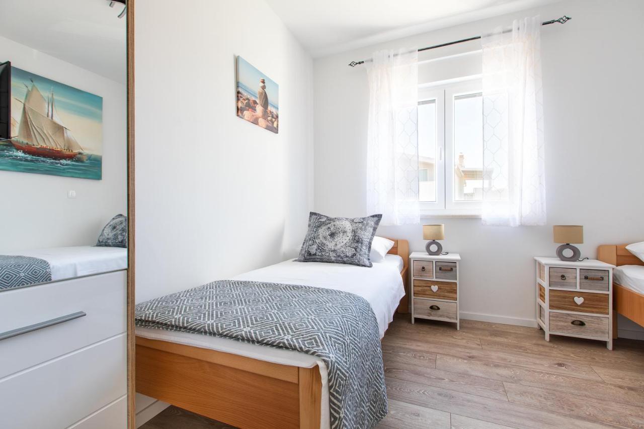 Sunny Island Apartment Trogir Ngoại thất bức ảnh