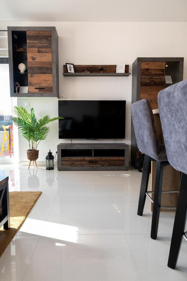 Sunny Island Apartment Trogir Ngoại thất bức ảnh