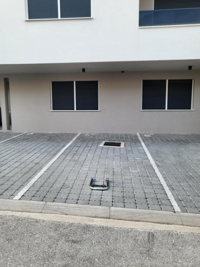 Sunny Island Apartment Trogir Ngoại thất bức ảnh